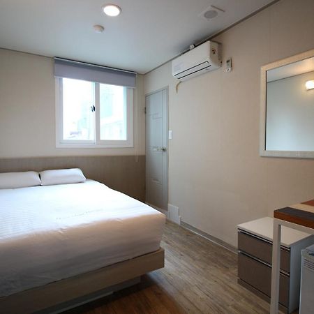 סיאול Dongdaemun Hwashin Hostel מראה חיצוני תמונה