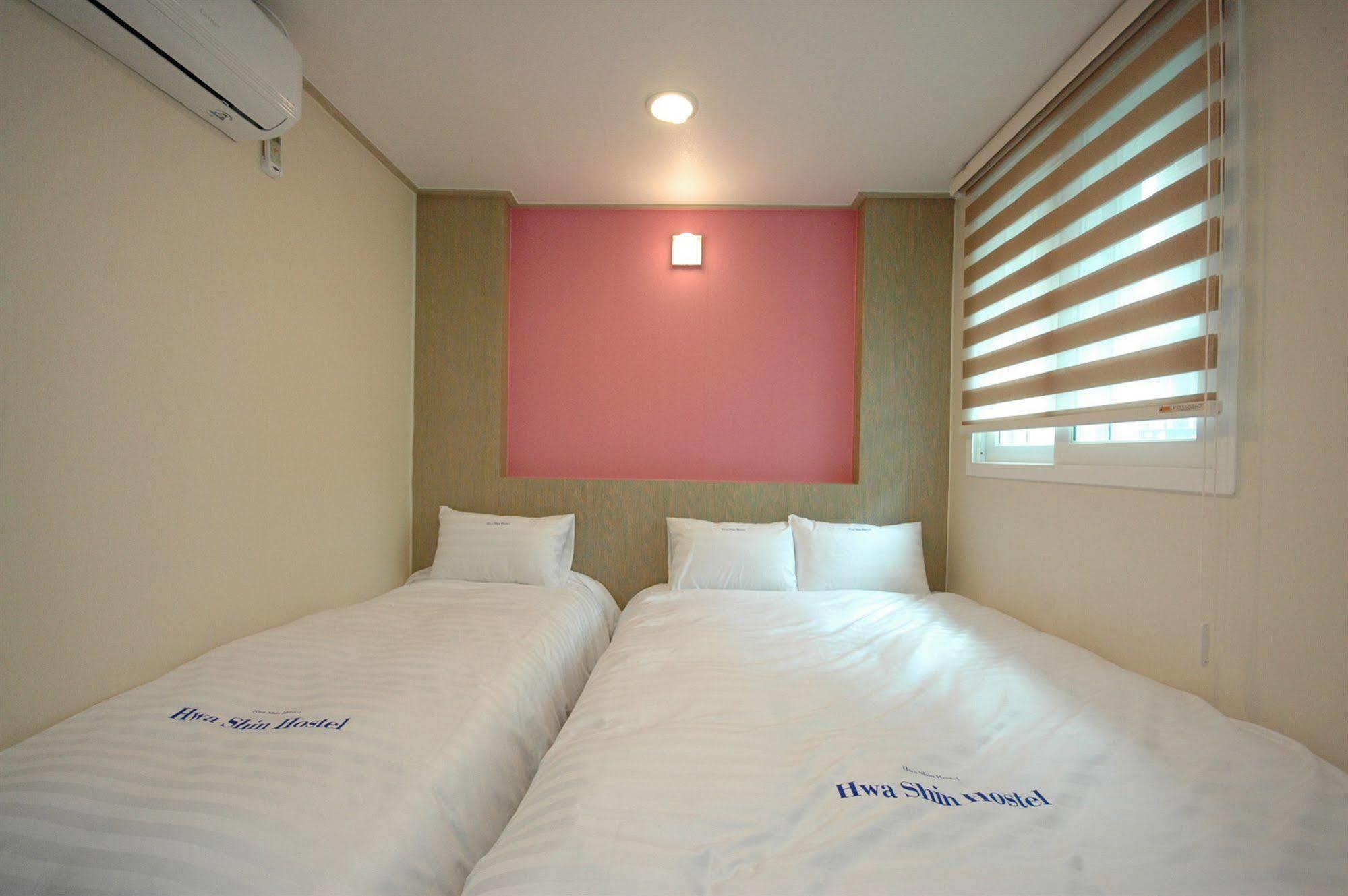 סיאול Dongdaemun Hwashin Hostel מראה חיצוני תמונה