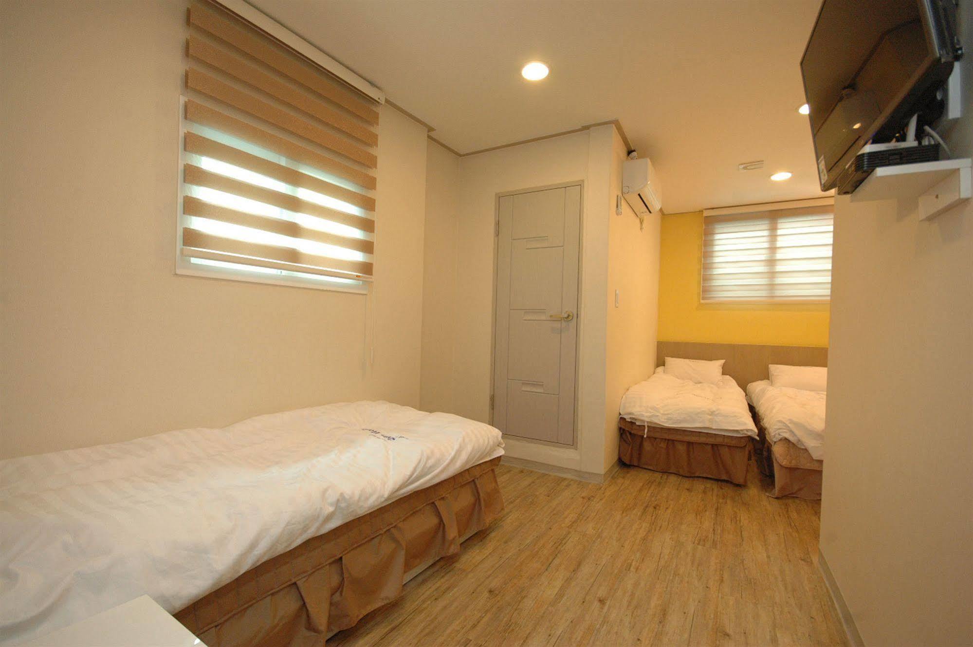 סיאול Dongdaemun Hwashin Hostel מראה חיצוני תמונה